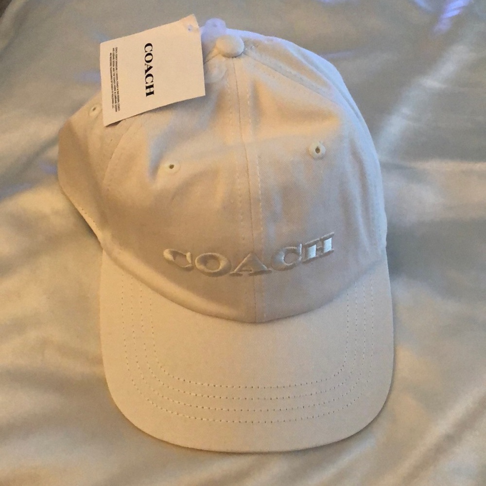 Coach 100% Cotton Embroidered Baseball Hat Color Chalk OS NWT